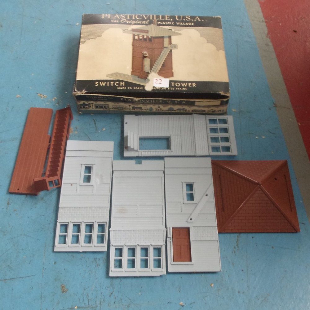 Plasticville Switch Tower SW2 railroad train setup display 1952 building model